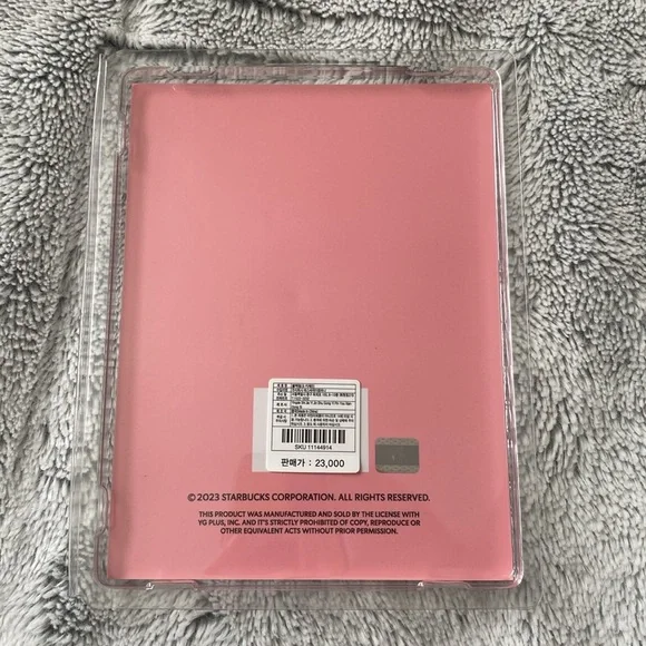 Blackpink x Starbucks collab keychain!
Brand new. Never opened. - Picture 2 of 3